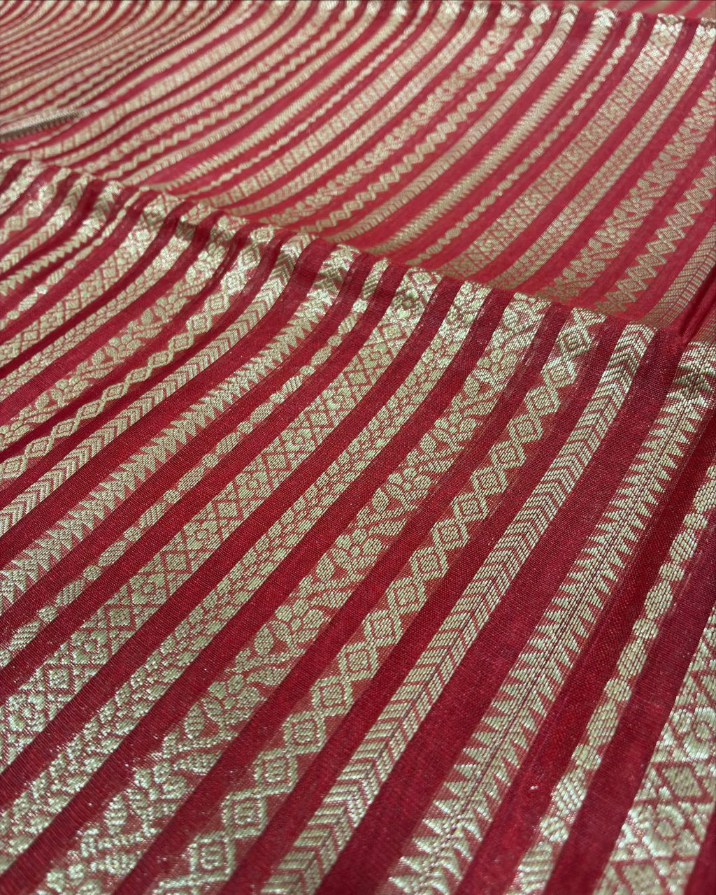Red & Royal Blue Pattu Silk Saree with Gold Zari Pallu