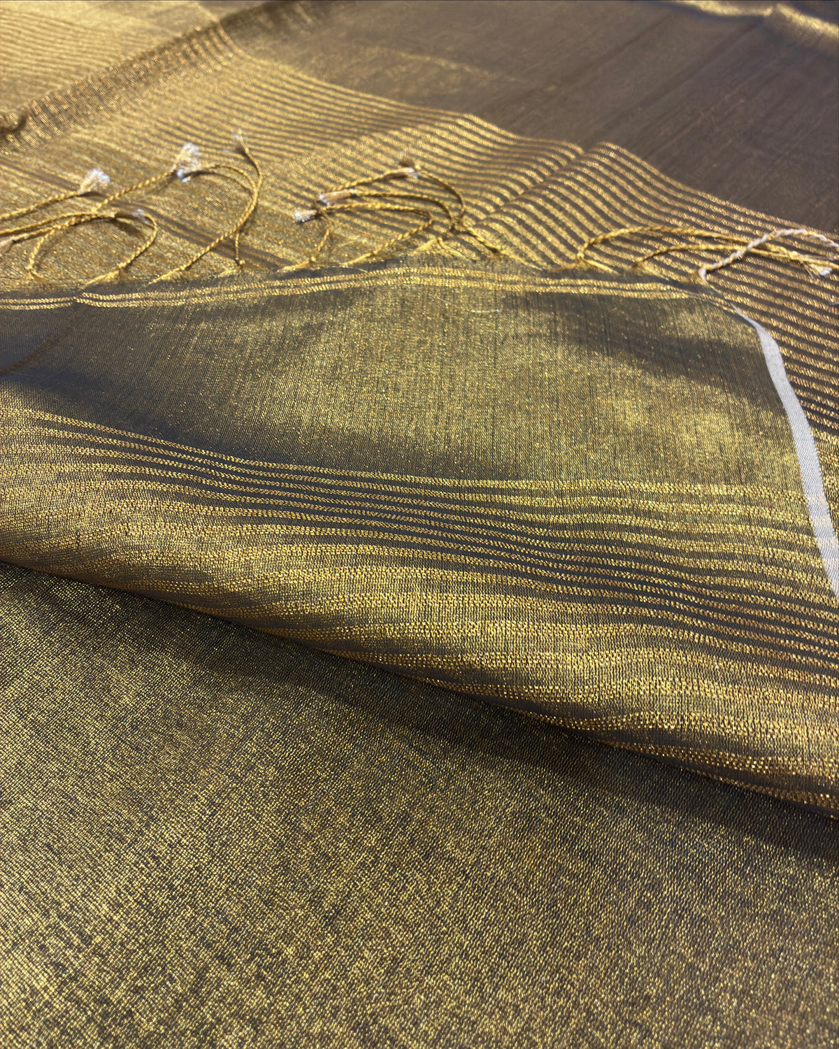 Antique Gold Linen Tissue Saree with Gold Pallu